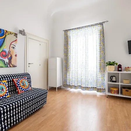 Apartman Agata E Rosalia 2 Bedroom Flat At The Quattro Canti Palermo